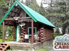 Alaska Creekside Cabins in Seward, hytte i Seward