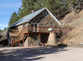 High country Guest Ranch, hotel in Hill City
