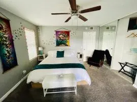 Pacific Beach Butterfly Suite