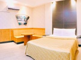 楓情汽車旅館, &phi;&theta;&eta;&nu;ό &xi;&epsilon;&nu;&omicron;&delta;&omicron;&chi;&epsilon;ί&omicron; &sigma;&epsilon; Pingtung City