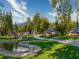 Slovenia Eco resort、オスレンドネスロヴェンスカのバンガロー