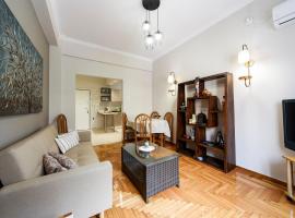 Delightful Apt. & Location In Heart Of Athens!, hotel in Athens