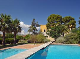 Villa Carcano, hotel v destinaci Trani