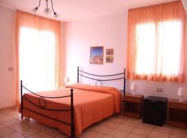 Fragolina B&B, hotel with parking in Furci Siculo