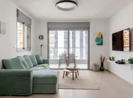 Oַ&O Group- Luxury 3BR APT 33 Floor Sea View Tower