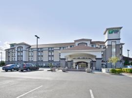 Holiday Inn Express & Suites Tacoma South - Lakewood, an IHG Hotel، فندق في ليكود