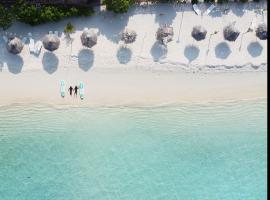 Ocean Pearl Maldives at Gulhi Island, hotel la plajă din Gulhi