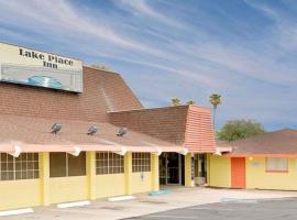 Lake Place Inn Lake Havasu City: Lake Havasu City şehrinde bir otel