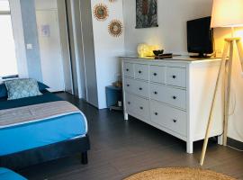 LES MARINES KAZATIBO