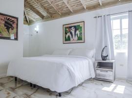 Pulse Rooms at Villa Ronai, Hotel in Kingston