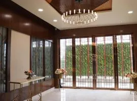 Viceroy Residency Manor