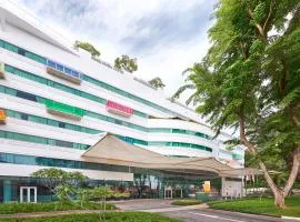  창이 국제공항 - SIN 근처 호텔 Village Hotel Changi by Far East Hospitality