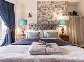 Quadrant Cottage