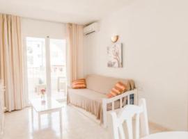 Apartamentos Torres Cardona (Playa), cheap hotel in Cala Llonga