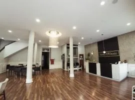 MOVA Hotel D'oeste - Localizado em frente a Praça Principal da Cidade, na área Central - Pé na Praça
