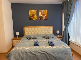 Gîtes Sax 2, hotel v destinaci Dinant