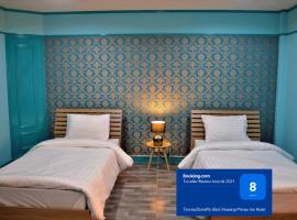 โรงแรมเมืองเพรียวอินน์ Mueang Phriao Inn Hotel, hotel with parking in Sara Buri