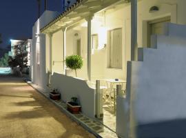 Ostria Studios, serviced apartment in Adamas