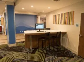 Holiday Inn Express & Suites Dayton North - Vandalia by IHG