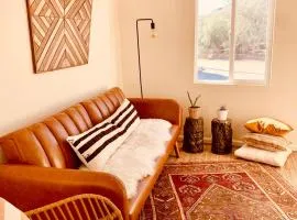 Casa Agave: Comfy Joshua Tree Cottage With Free Breakfast Bar