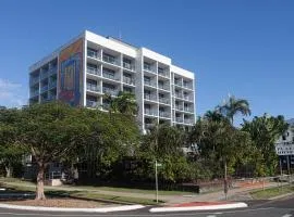 Cairns Plaza Hotel