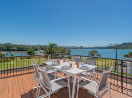 Harbourside Haven - Whangamata Holiday Home, holiday home in Whangamata
