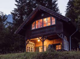 2 Chalets Innsbruck، فندق في إنسبروك