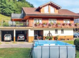 Josenhof: Wolfach şehrinde bir otoparklı otel