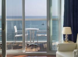 Hotel Tiffany's, hotel v destinaci Riccione