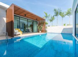 Luxury 3-Bedroom Pool Villa Beach Access, Na Jomtien Pattaya、ナ・ジョムティエンのヴィラ