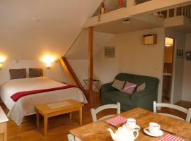 La Pommeraie - Le Coin Ardenne, hotel v destinaci Sainte-Ode