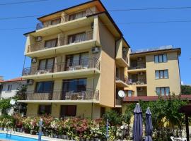 Family Hotel Chris, ξενοδοχείο στο Sveti Vlas