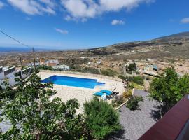 Casa Rural La Sombrera, vacation home in Fasnia