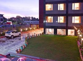 OPERA INN, hotel near Srinagar Airport - SXR, Srinagar