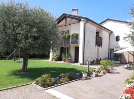 Casa Tina, casa de férias em Verona