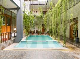 Urbanview Hotel Blok O International, hotel near Adisucipto Airport - JOG, Yogyakarta