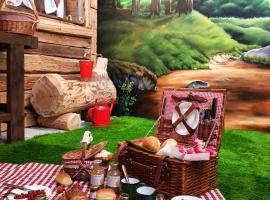 URBAN PIC NIC, hotell med parkeringsplass i Piazza Brembana