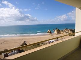 Apartamentos Varandas da Rocha, hotel em Portimão
