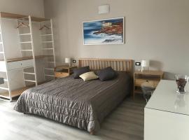 ATTICO LIVORNO Bed & Relax, golfový hotel v destinaci Livorno