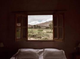 Ruphay: Cabaña equipada con vista a los cerros en el campo, Ferienwohnung in Maimará