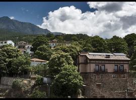 Hotel Rural El Paraiso de Gredos, хотел в Cuevas del Valle