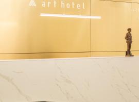 Art Hotel, hotel v destinaci Medzilaborce