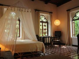 Marbella Guest House, hotel v destinaci Sinquerim