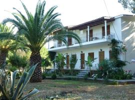 Villa Alexandra, hospedaje de playa en Rodas