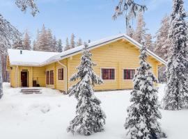 Holiday Home Sallan panparkstie 14 b by Interhome, hotel i Salla