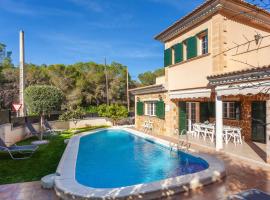 Villa Trobadors, hotel with pools in El Arenal