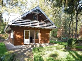 Chalet Oosterduinen by Interhome, hotel di Norg