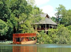 Divava Okavango Resort & Spa, chalet i Bagani