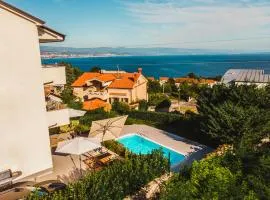 Pool Apartment Maurina Opatija with sea view