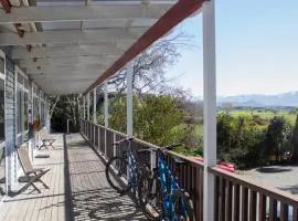 The Lazy Shag Lodge、カイコウラのシャレー